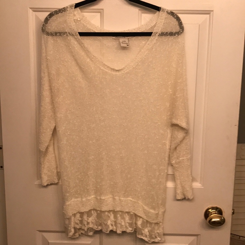 Sheer white top 3/4 sleeves